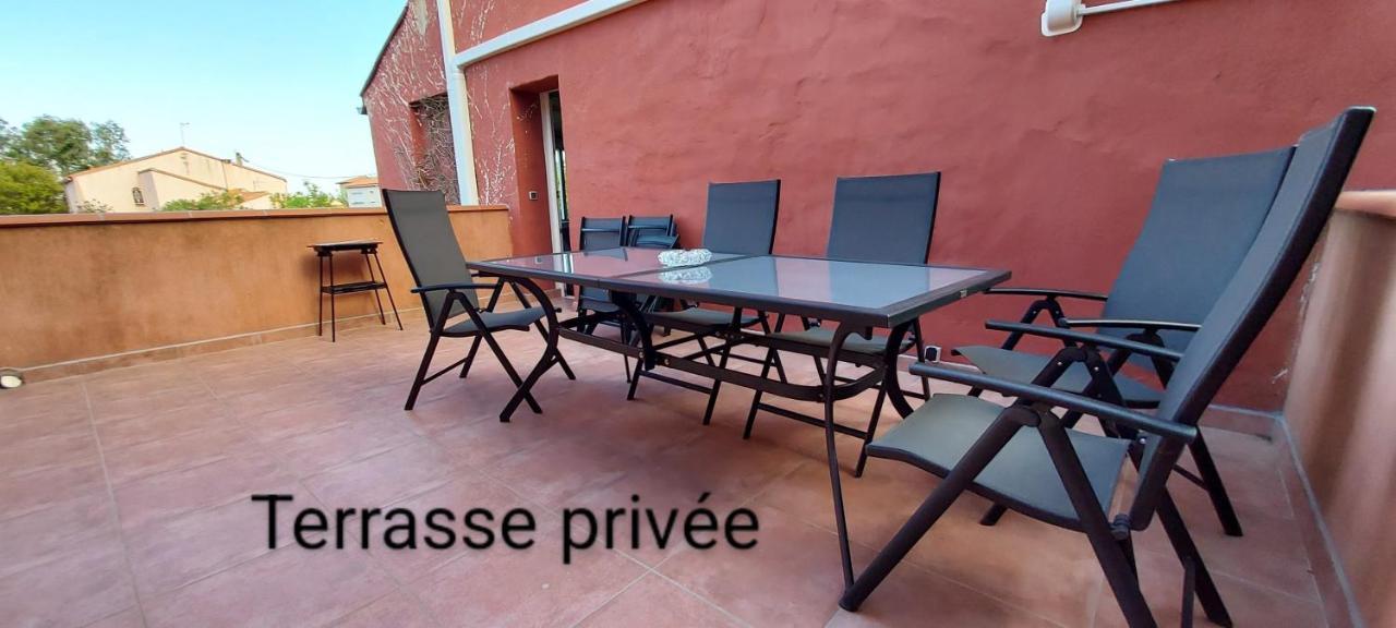Le Barcares Logement Climatise Pour 6 Personnes, Draps Et Serviettes Non Fournis Air-Conditioned Accommodation For 6 People, Sheets And Towels Not Provided Alojamiento Con Aire Acondicionado Para 6 Personas, Sabanas Y Toallas No Incluidas Buitenkant foto