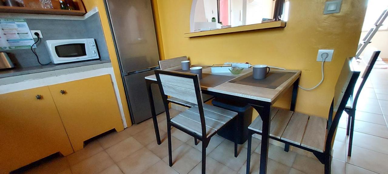 Le Barcares Logement Climatise Pour 6 Personnes, Draps Et Serviettes Non Fournis Air-Conditioned Accommodation For 6 People, Sheets And Towels Not Provided Alojamiento Con Aire Acondicionado Para 6 Personas, Sabanas Y Toallas No Incluidas Buitenkant foto