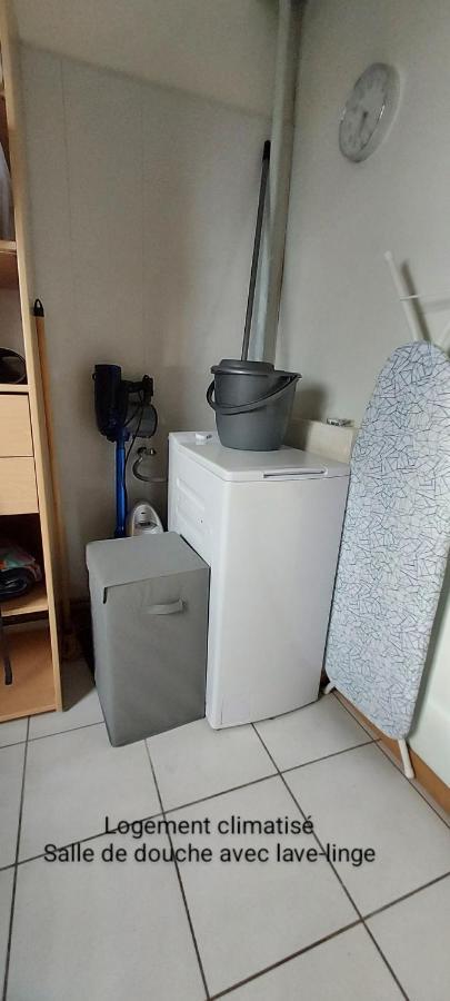 Le Barcares Logement Climatise Pour 6 Personnes, Draps Et Serviettes Non Fournis Air-Conditioned Accommodation For 6 People, Sheets And Towels Not Provided Alojamiento Con Aire Acondicionado Para 6 Personas, Sabanas Y Toallas No Incluidas Buitenkant foto