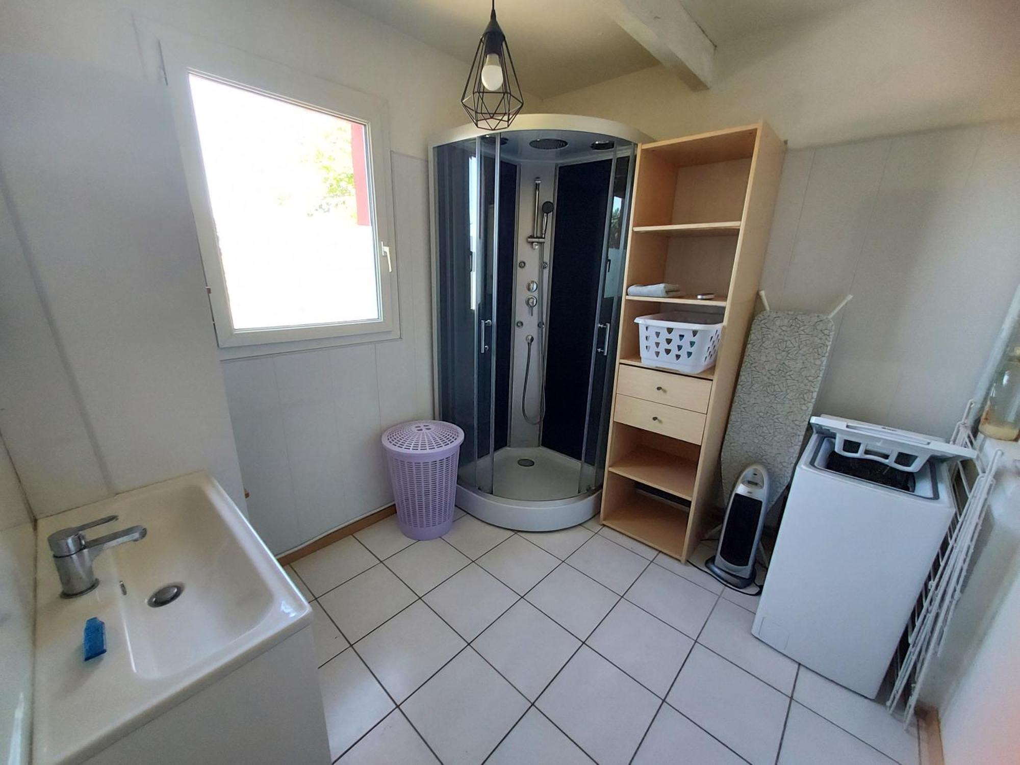 Le Barcares Logement Climatise Pour 6 Personnes, Draps Et Serviettes Non Fournis Air-Conditioned Accommodation For 6 People, Sheets And Towels Not Provided Alojamiento Con Aire Acondicionado Para 6 Personas, Sabanas Y Toallas No Incluidas Buitenkant foto